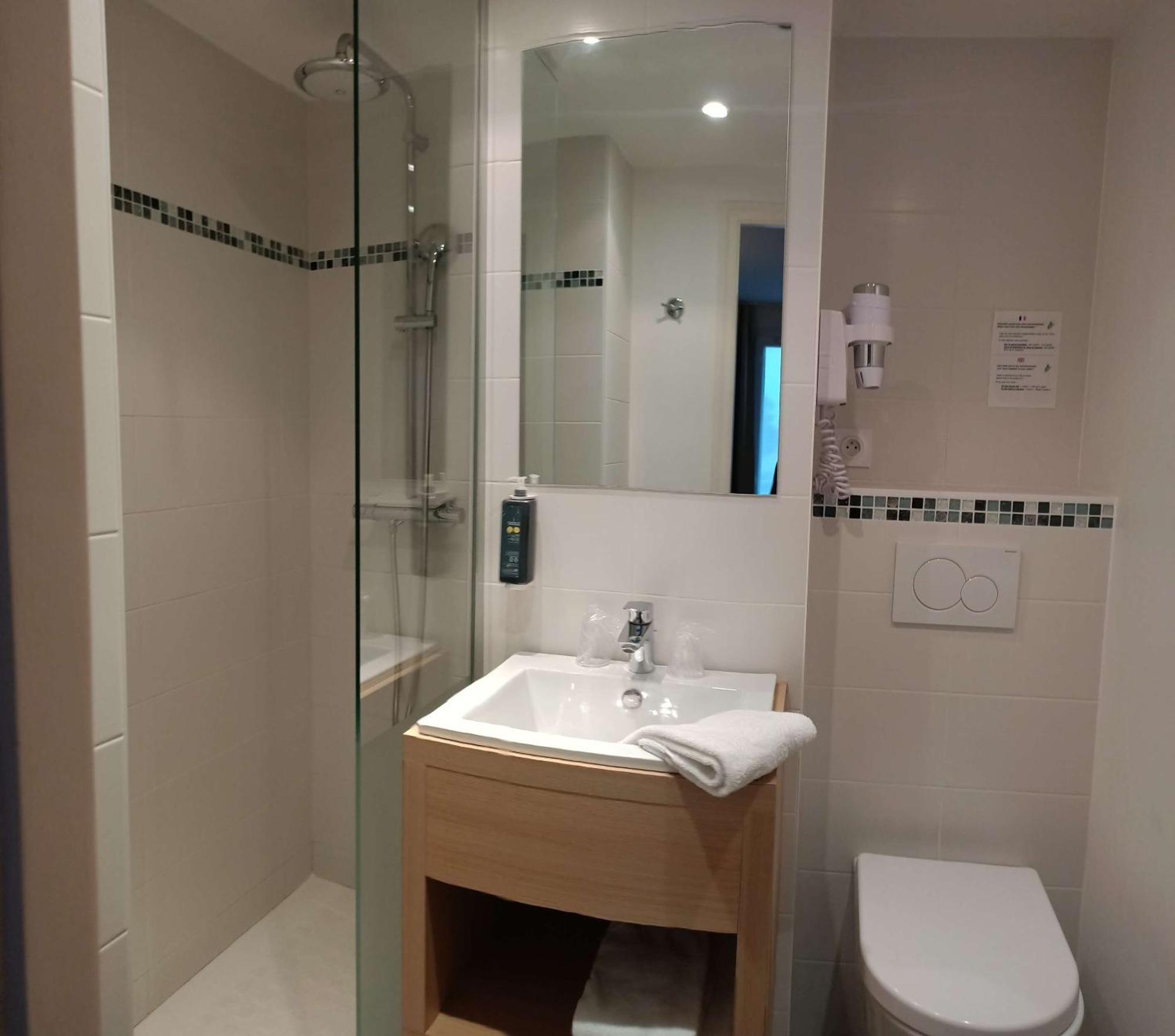 Brit Hotel Les Alizes بورنيك المظهر الخارجي الصورة
