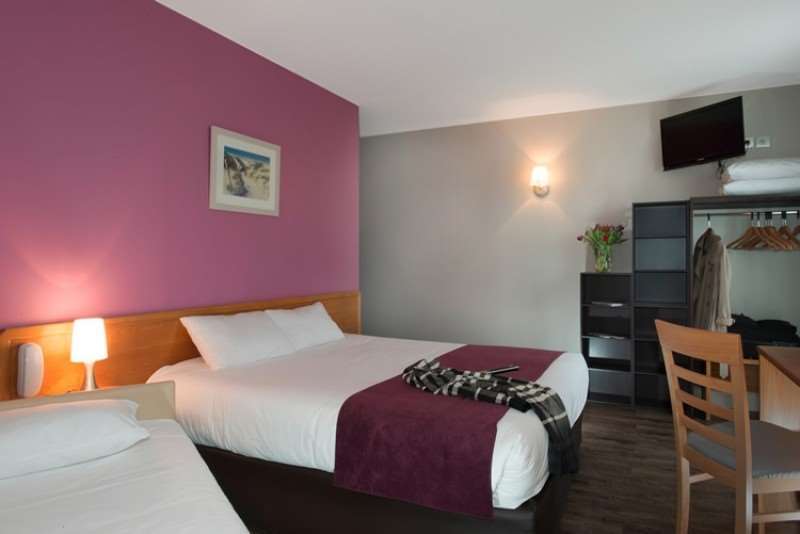 Brit Hotel Les Alizes بورنيك المطعم الصورة